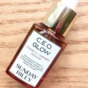 MOVED Sunday Riley CEO Glow Vitamin C Turmeric Oil